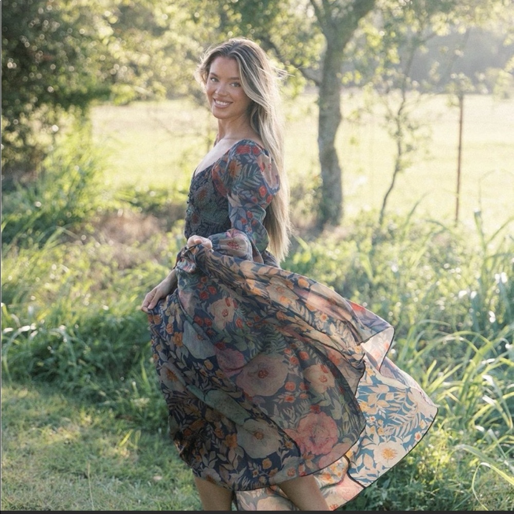 Beautiful long sleeve floral maxi dress from Worth Collective. NWT. XL.